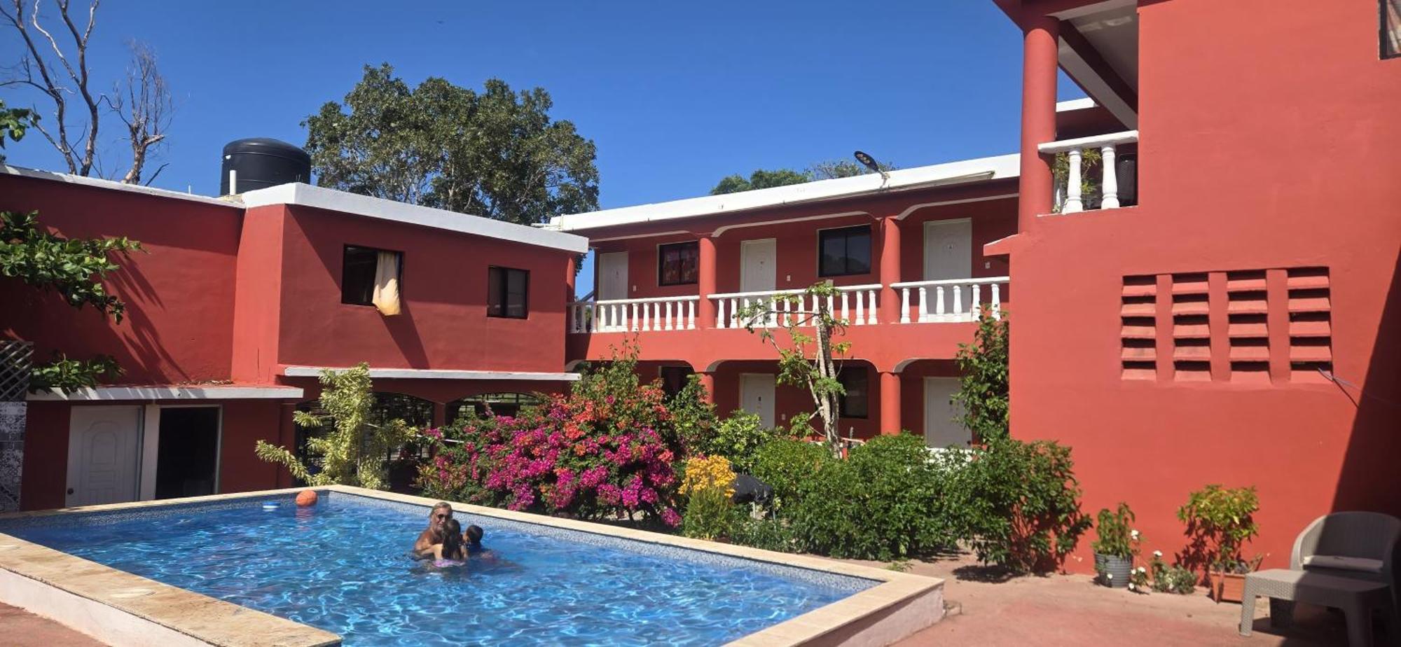 Villa Kiki Ensenada プンタ・ルシア エクステリア 写真